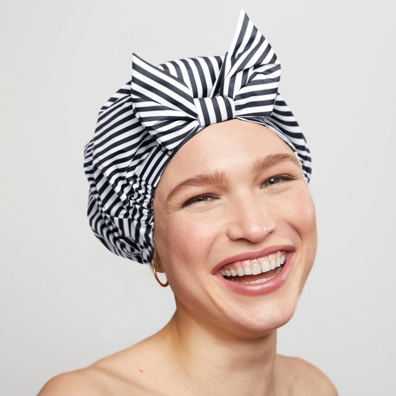 0835 Luxe ShowerCap Model Cleanse Stripe 4