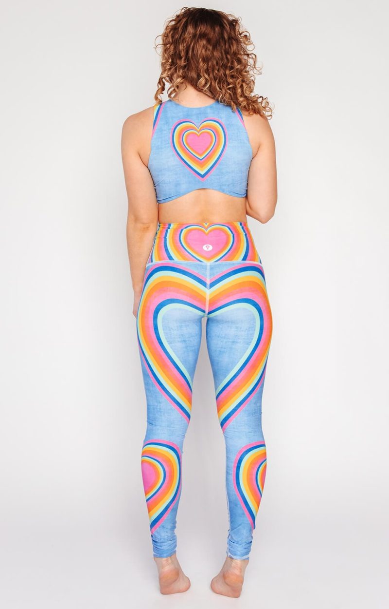 1103 RainbowLove FullBody