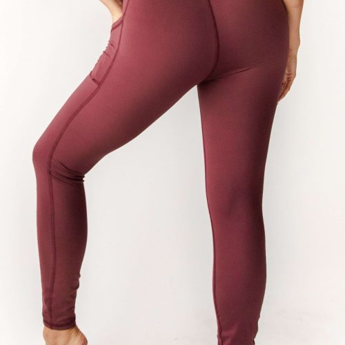 1120 MAROON BACK min