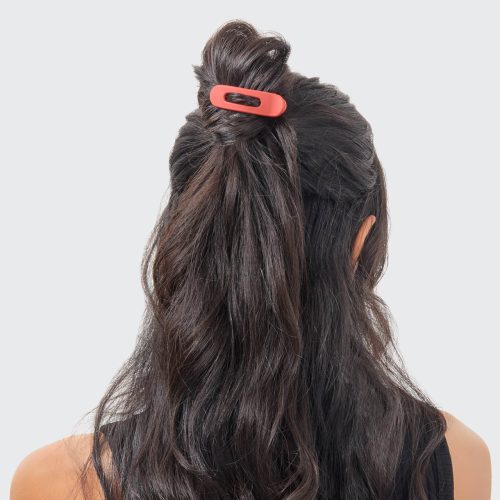 60725 Vday RecycledPlasticMatte FlatLayClawClip Flat 3pc Model Hair 3 1280x1280px