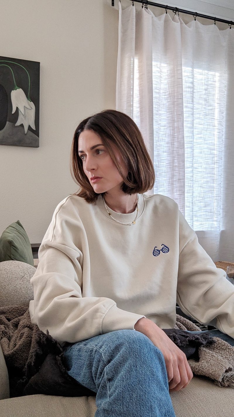 CreamSweatshirt3