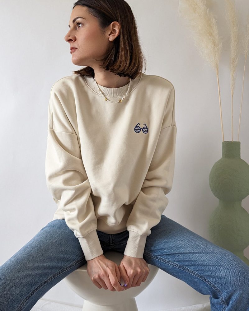 CreamSweatshirt6