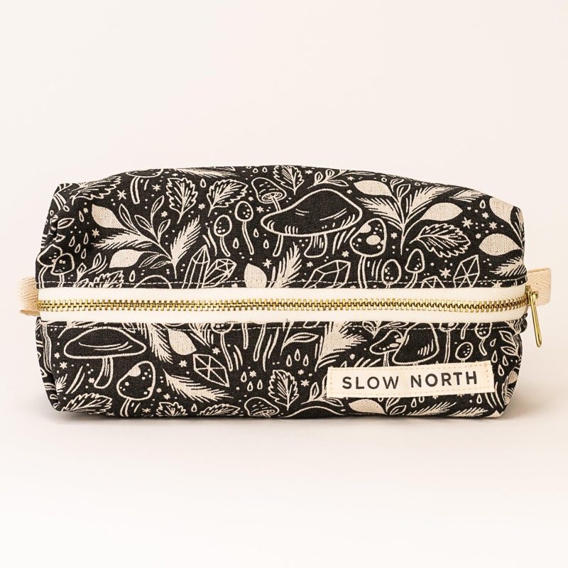 Travel Pouch Mystical Mushroom Slow North 3