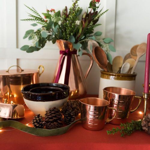 galley fen rust red and green fleur tablecloth 510920