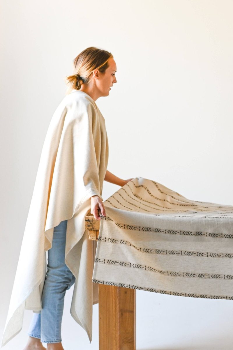 galley fen walnut leaf tablecloth 115300