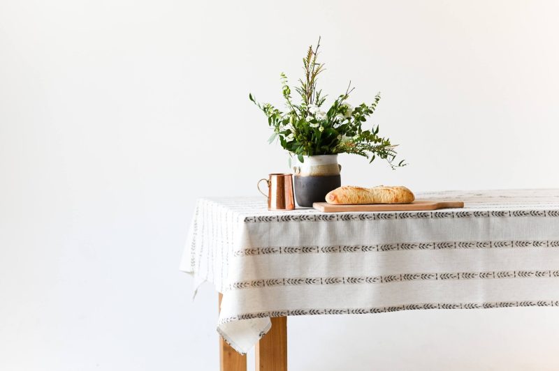 galley fen walnut leaf tablecloth 320695